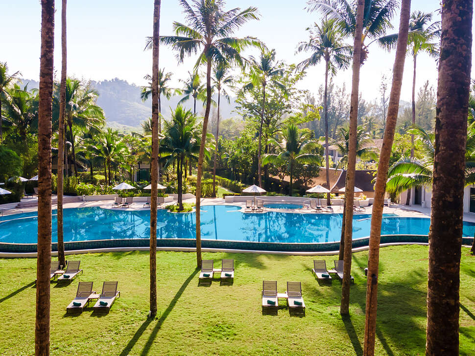 Een foto van Outrigger Khao Lak Beach Resort