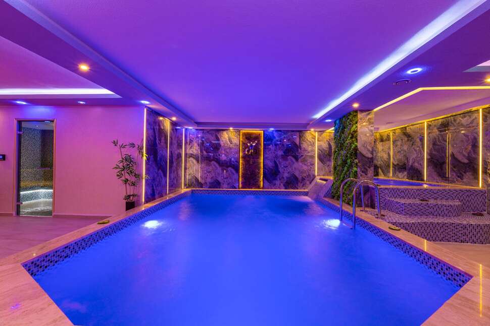 Ein Foto vom Pool im Hotel Bekdas Deluxe