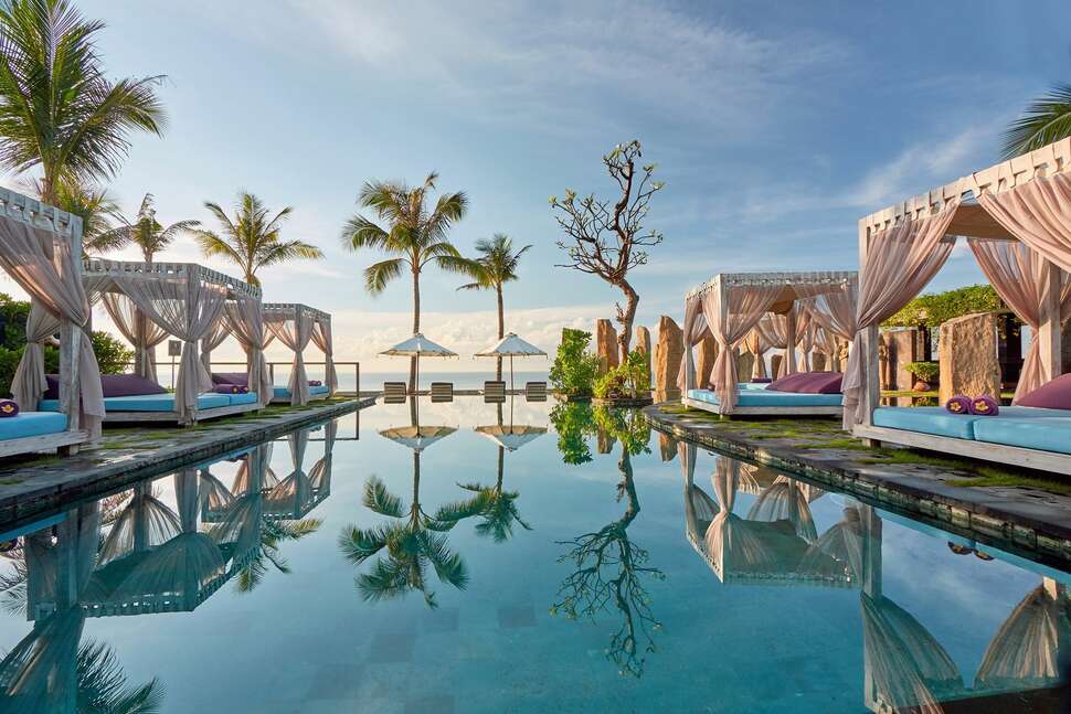 Een foto van The Royal Purnama
