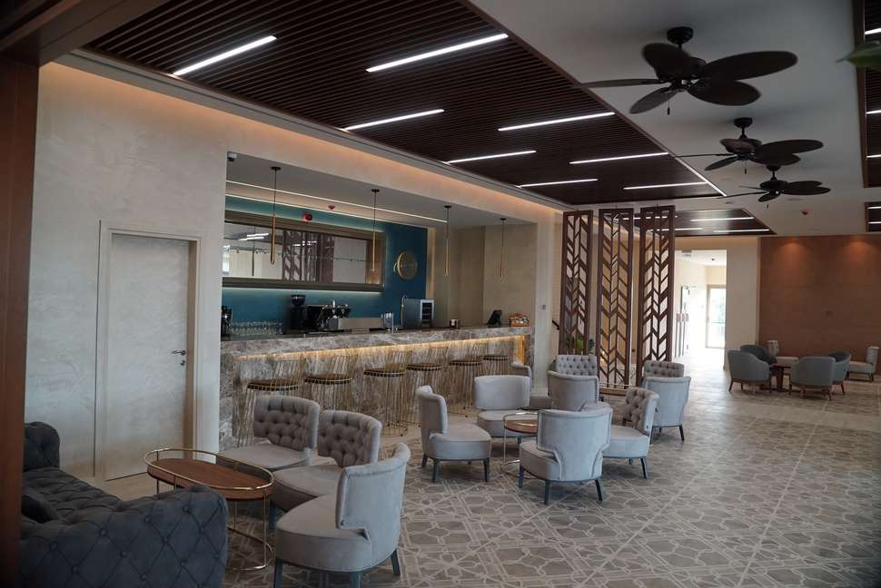 Een foto van de faciliteiten bij Almyros Beach Hotel