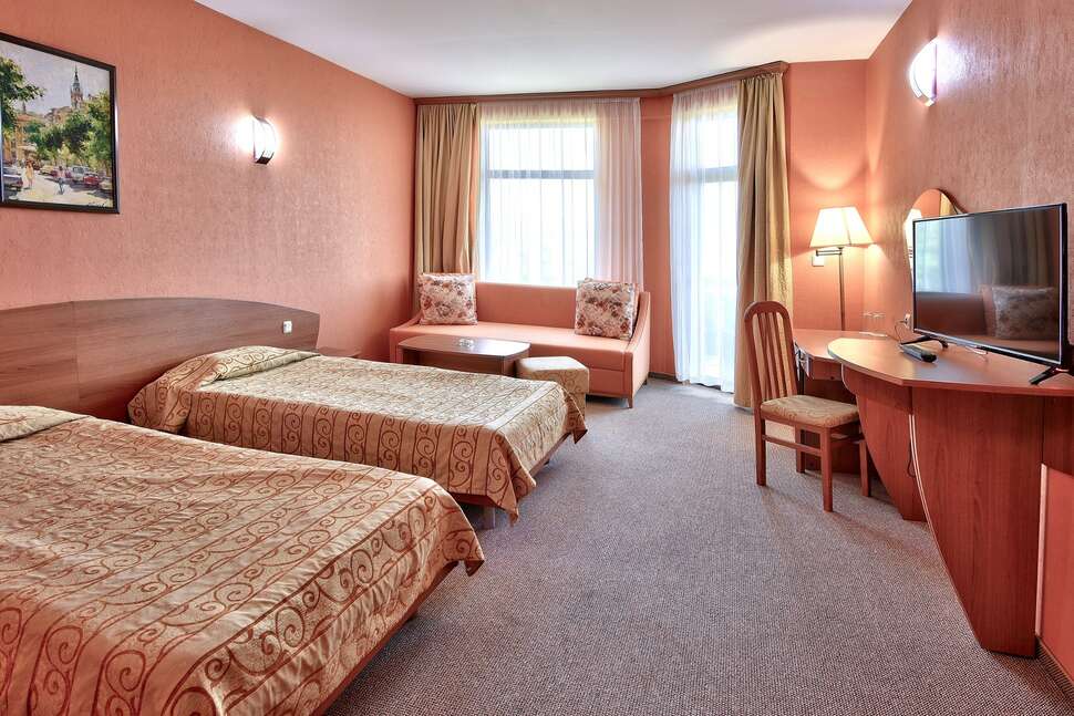 Een foto van Estreya Palace & Residence