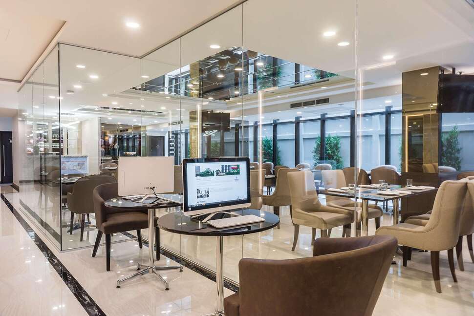 Een foto van SureStay Plus Hotel by Best Western Sukhumvit 2