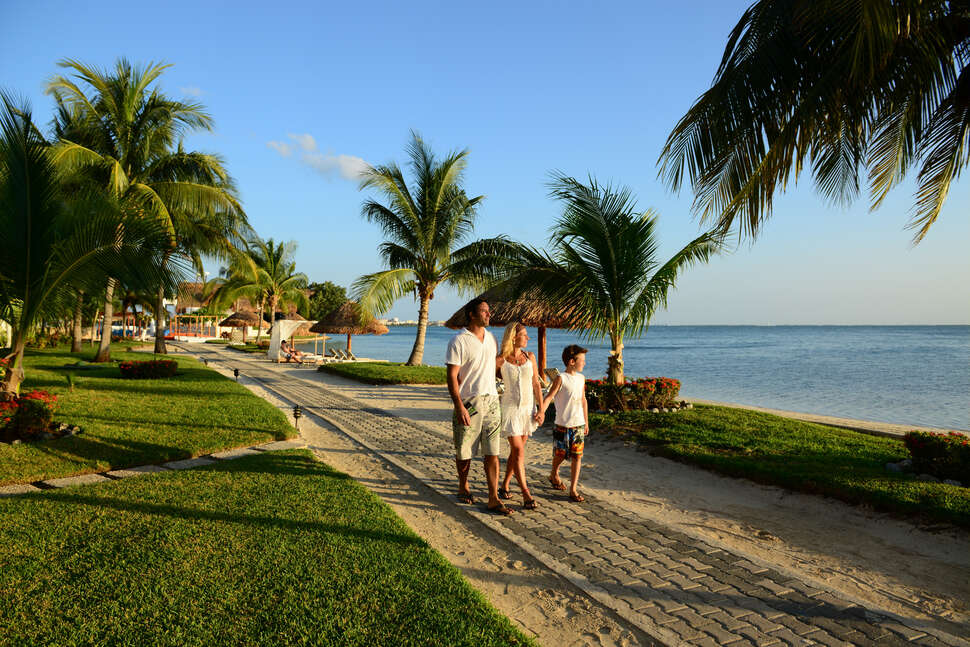 Een foto van het terras bij Sunset Marina Resort & Yacht Club
