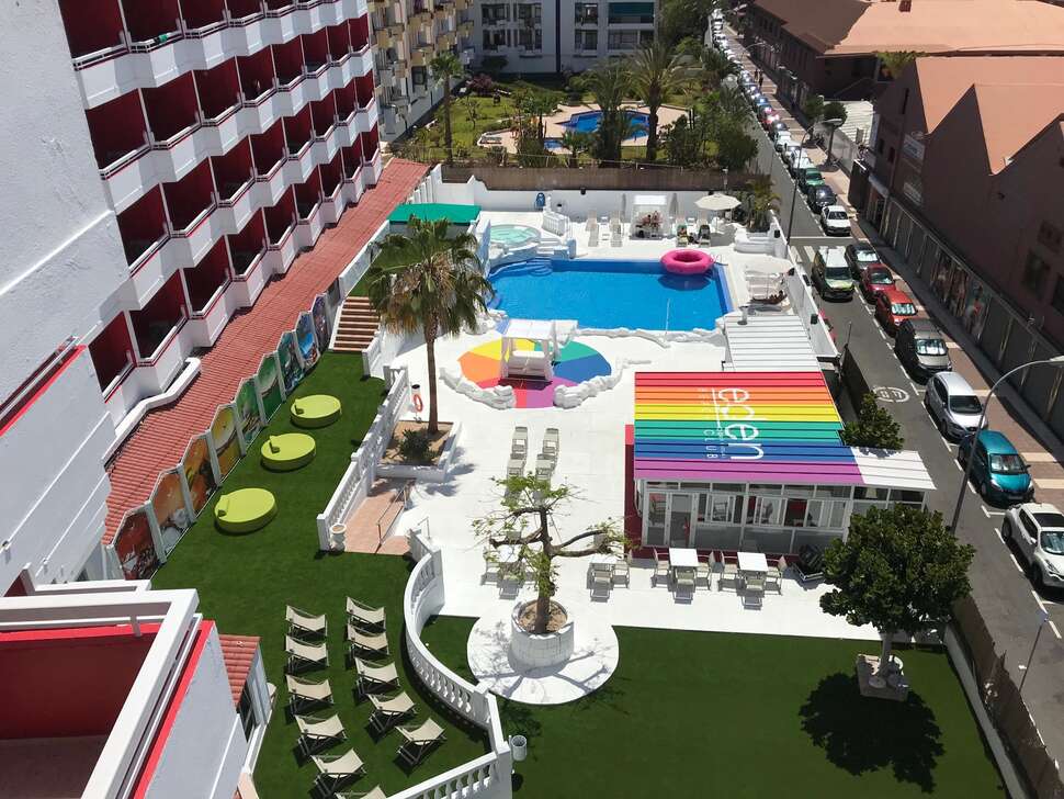 Een foto van de buitenkant van Hotel Ritual Maspalomas