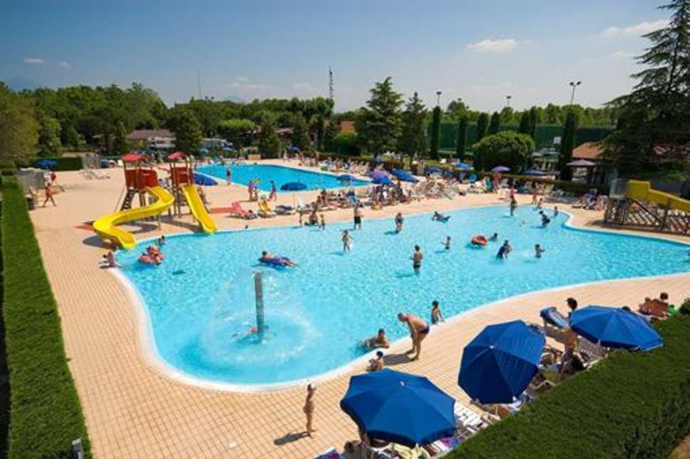 Een foto van het zwembad bij Del Garda Village & Camping
