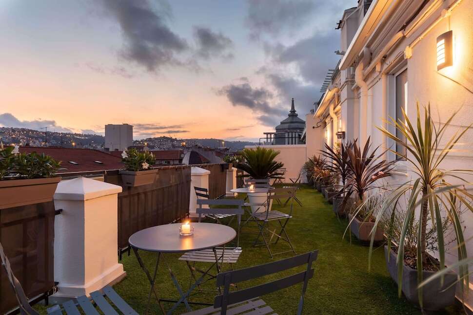 Ein Foto von der Terrasse im Hotel Byakko Nice