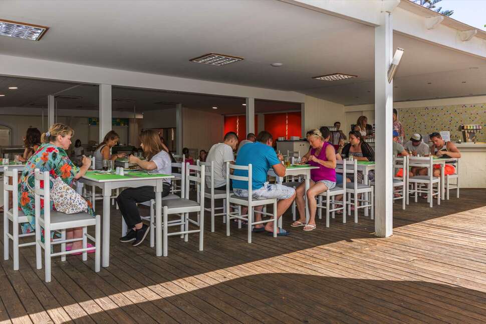 Een foto van de faciliteiten bij Sergios Hotel