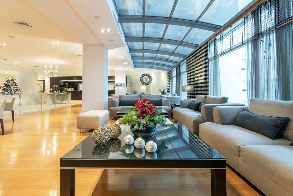 Een foto van het interieur van Galaxy Iraklio Hotel