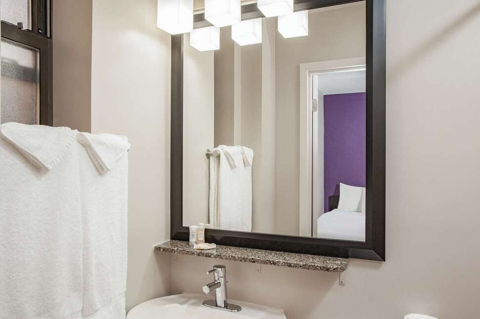 Een foto van La Quinta Inn & Suites by Wyndham New York City Central Park