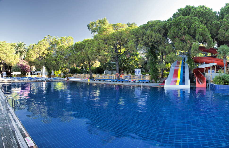 Een foto van een overzicht van Ömer Prime Holiday Resort