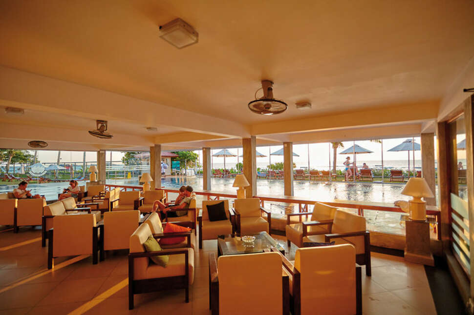 Een foto van het interieur van Coral Sands Hotel