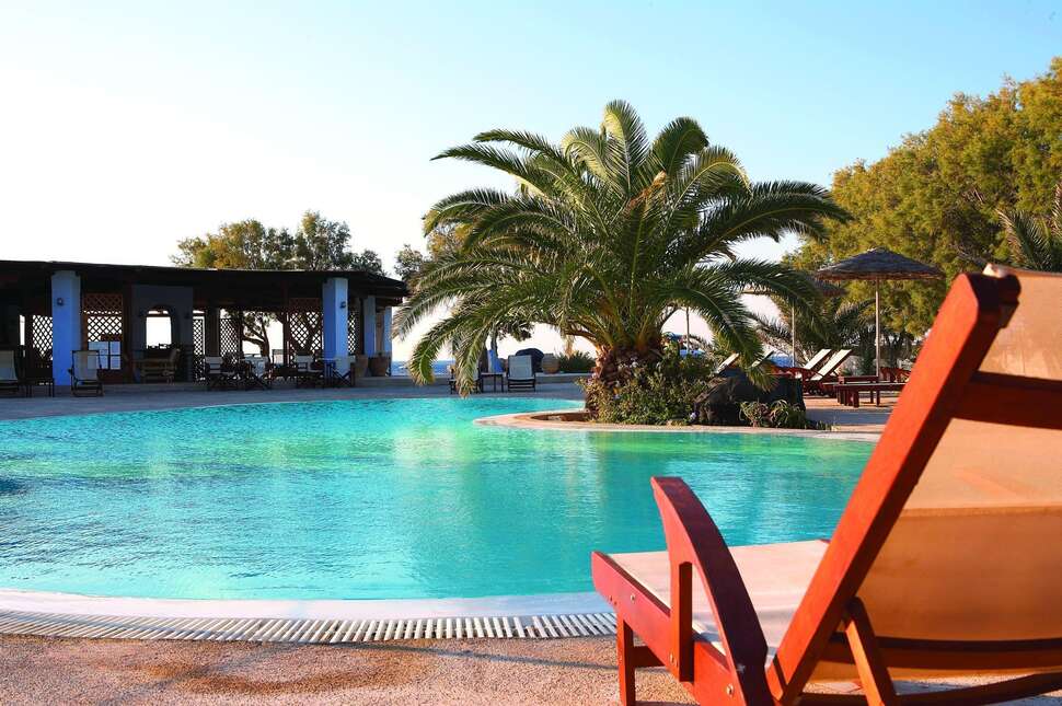 Een foto van het zwembad bij Atlantis Beach