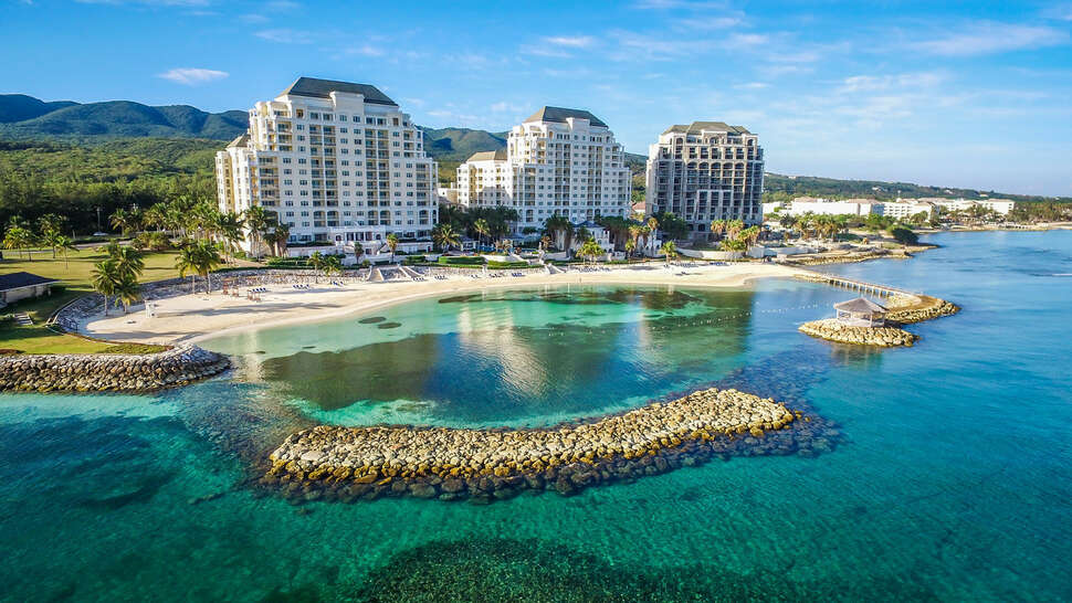 Ein Foto von der Außenansicht des Jewel Grande Montego Bay Resort & Spa