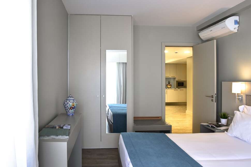 Een foto van Aqualuz Lagos by The Editory