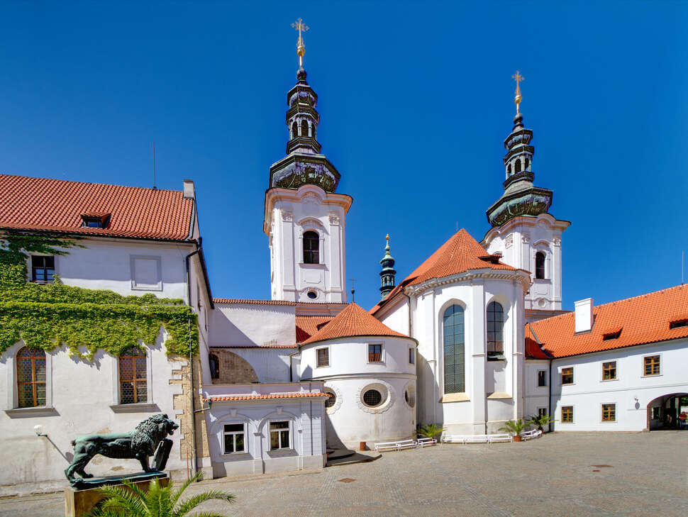 Ein Foto Hotel Monastery