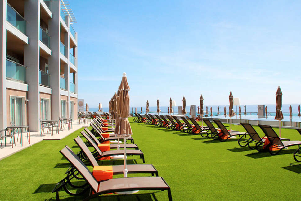 Ein Foto von der Terrasse im Riviera Vista