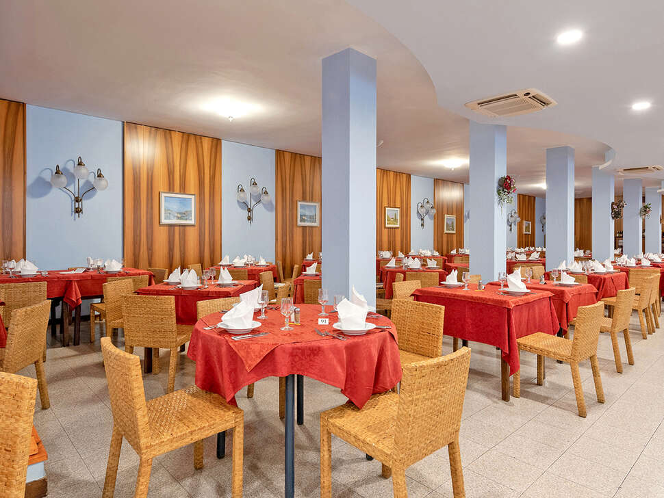 Ein Foto Hotel Palme Royal & Suite