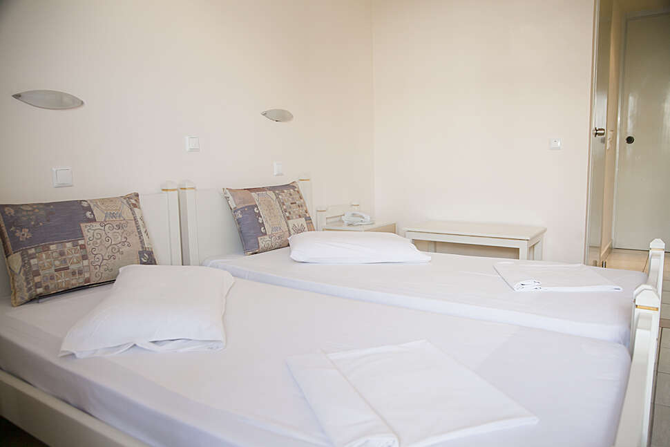 Een foto van Theonia Hotel