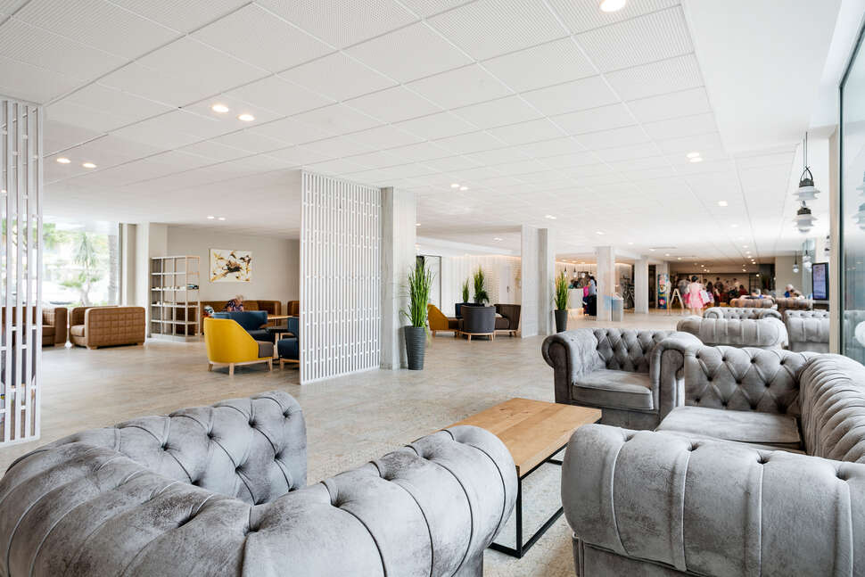 Een foto van het interieur van Best Maritim