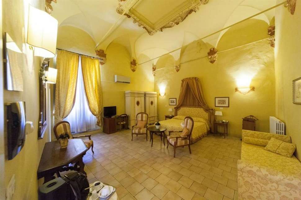 Palazzo Guiderocchi In Ascoli Piceno D VakantieDiscounter palazzo-guiderocchi-in-ascoli-piceno-d-vakantiediscounter