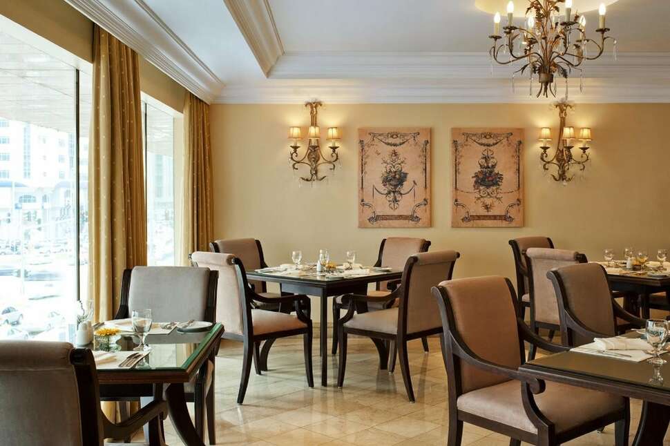 Een foto van Sheraton Khalidiya Hotel