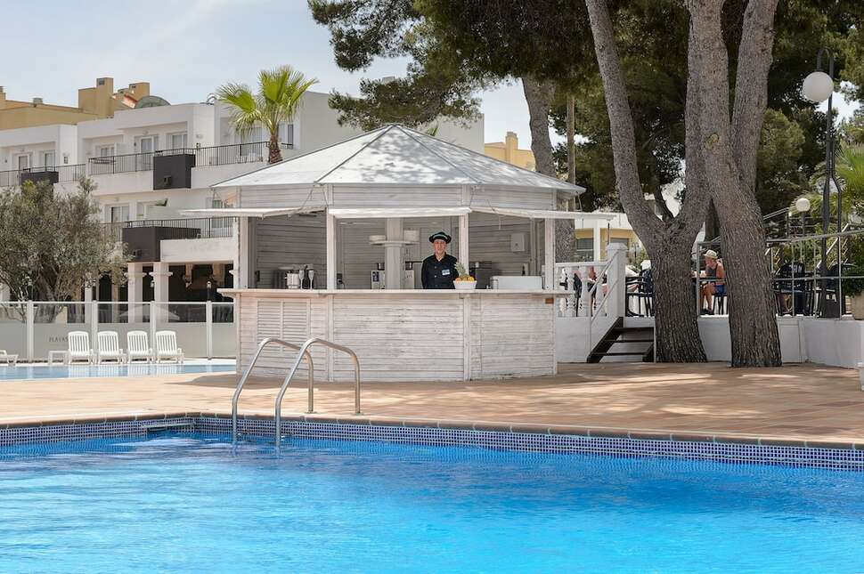 Een foto van het zwembad bij Hotel Vibra Riviera