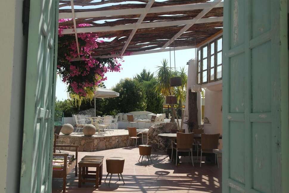 Een foto van het terras bij Gorgona Studios