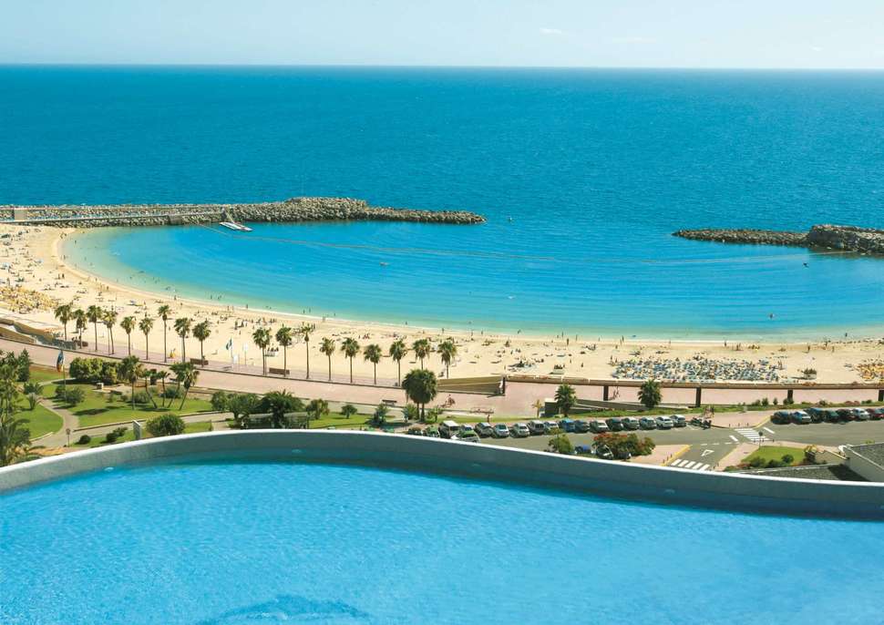 Een foto van het zwembad bij Hotel Gloria Palace Royal