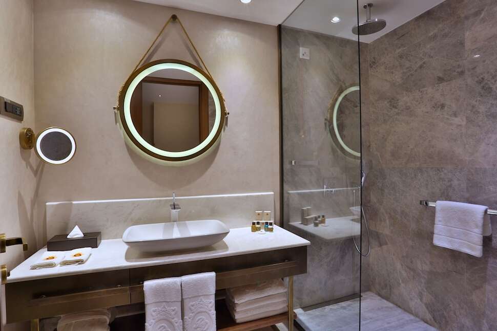 Ein Foto Dosso Dossi Hotels Downtown
