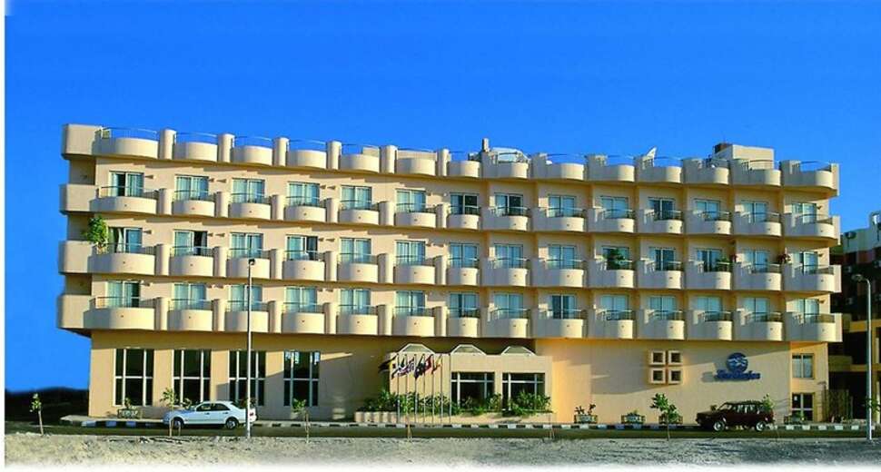 Een foto van de buitenkant van Sea Garden Hotel