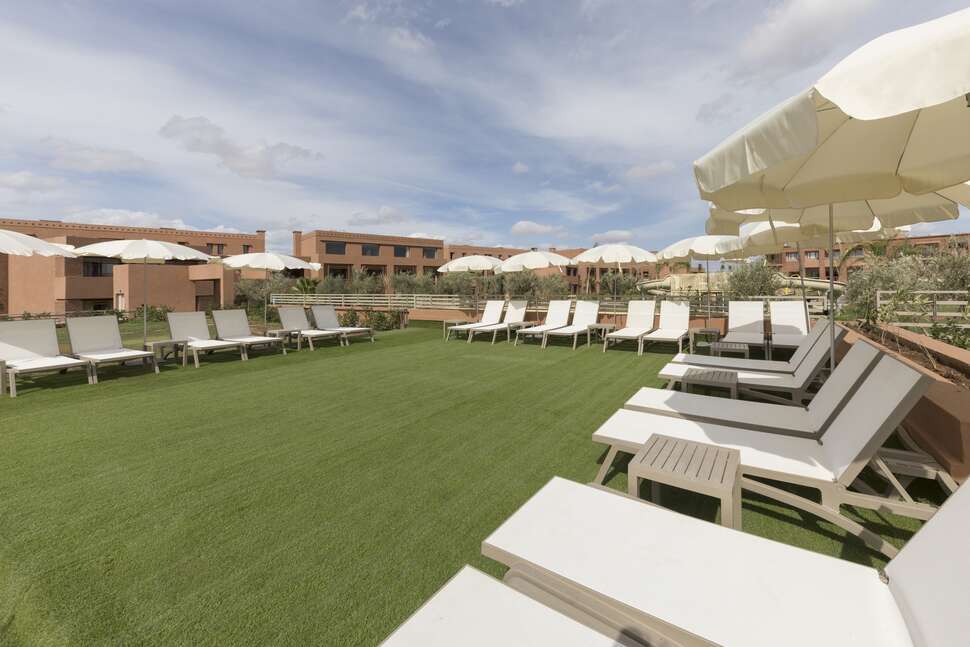 Een foto van het terras bij Be Live Experience Marrakech Palmeraie