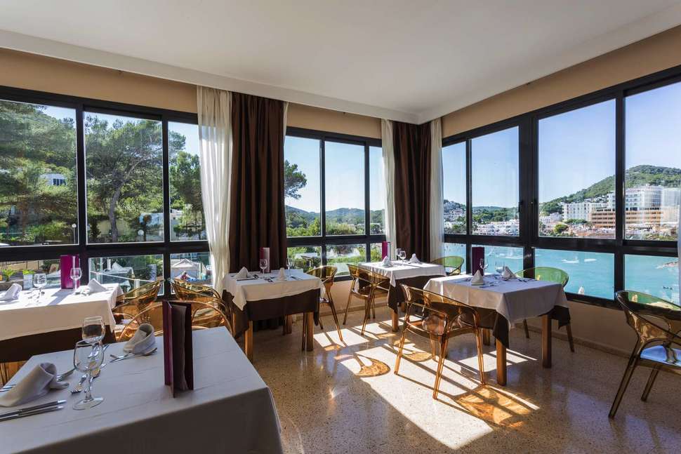 Ein Foto von den Einrichtungen im Palladium Hotel Cala Llonga