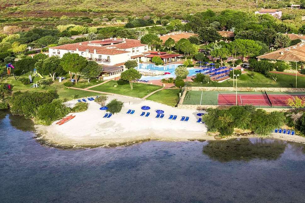 Ein Foto Colonna Hotel Du Golf