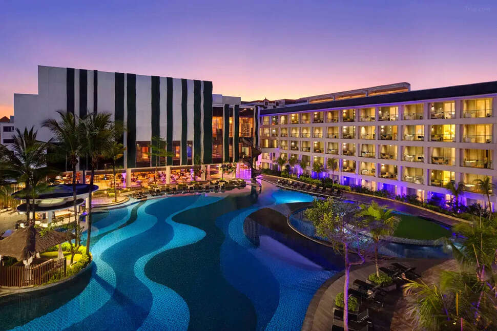 Een foto van The Stones Hotel Legian Bali