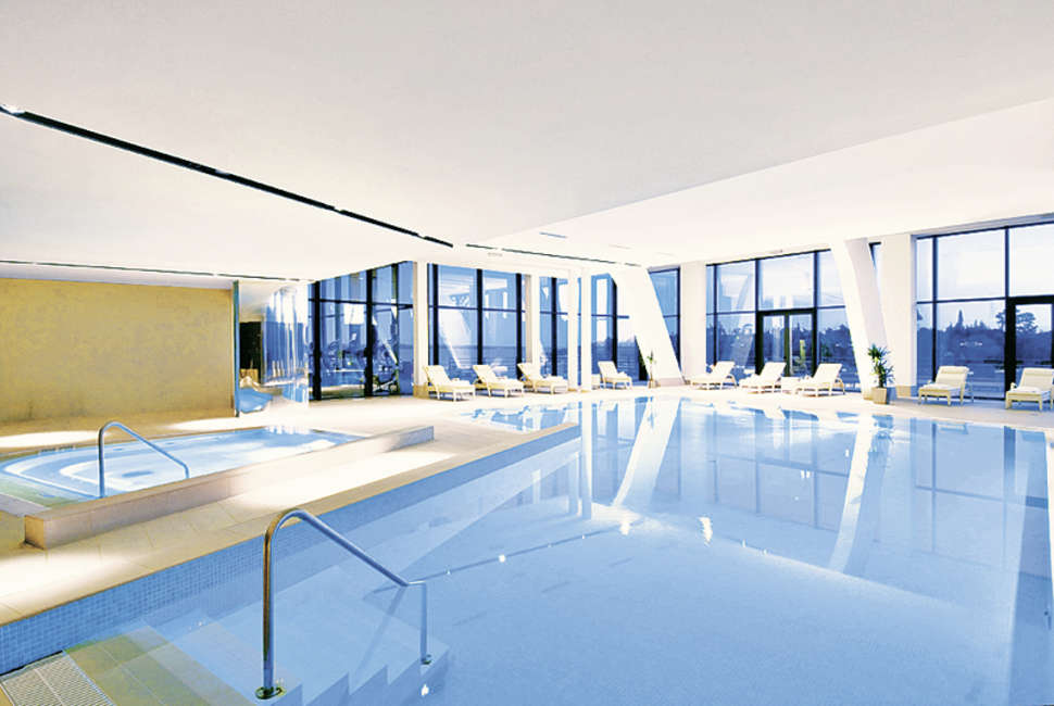 Ein Foto vom Pool im Maistra Select Island Hotel Istra