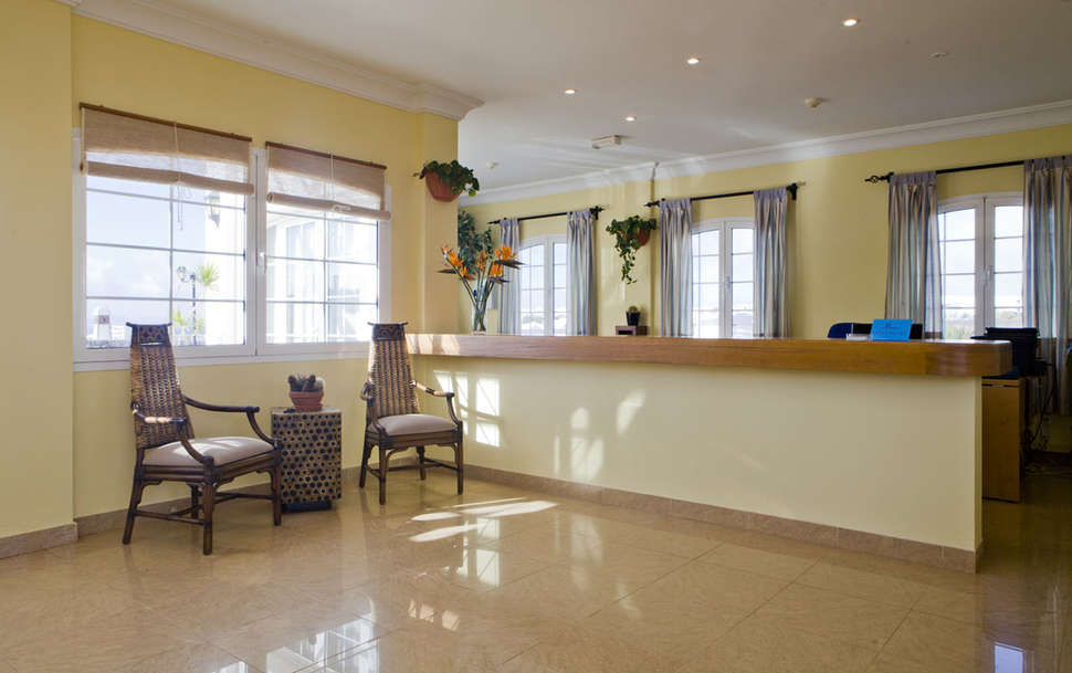 Een foto van het interieur van Appartementen Livvo Coloradamar