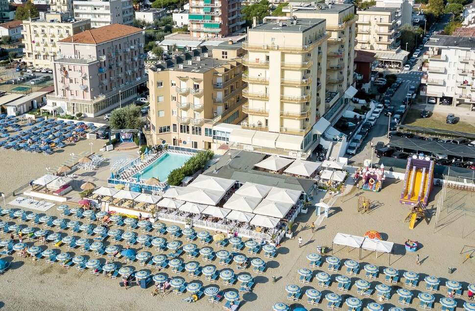 Ein Foto Club Bikini & Tropicana
