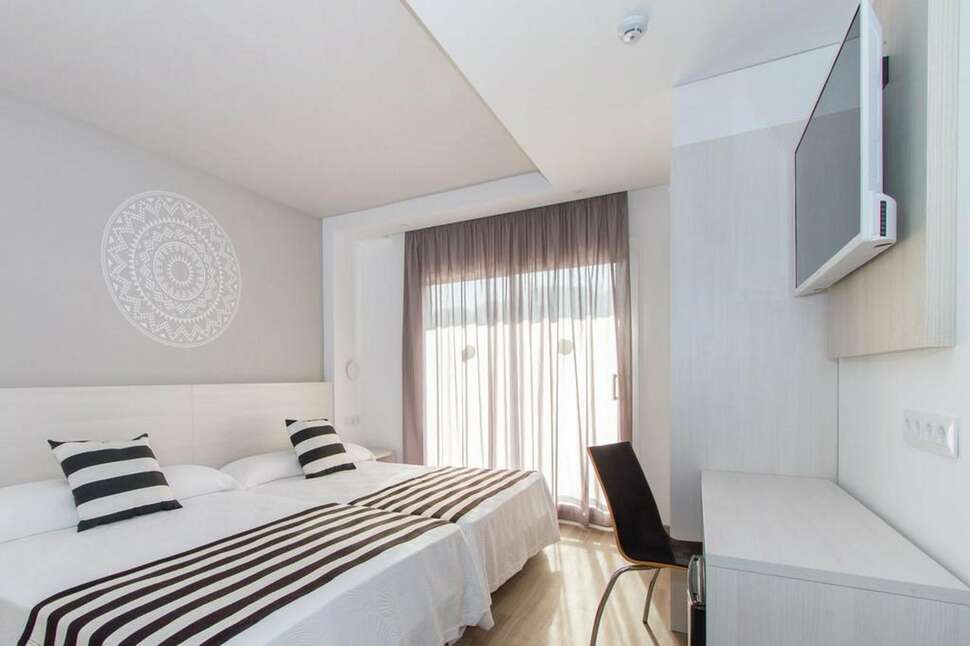 Ein Foto Hotel Oasis Park Splash