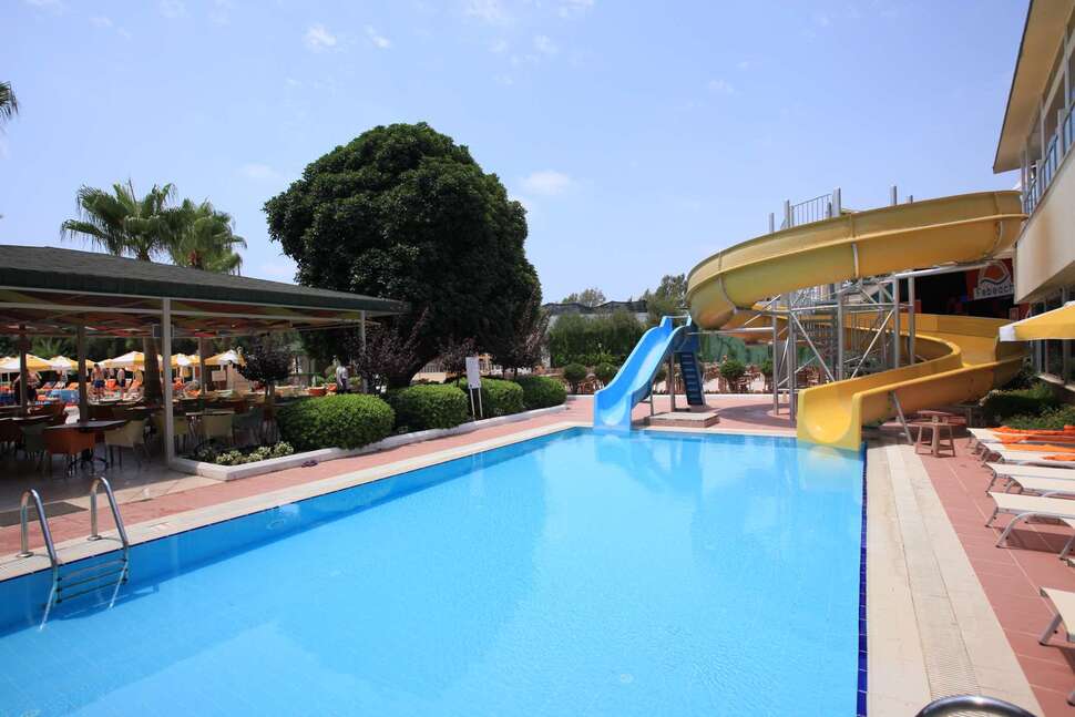 Een foto van Febeach Hotel Side