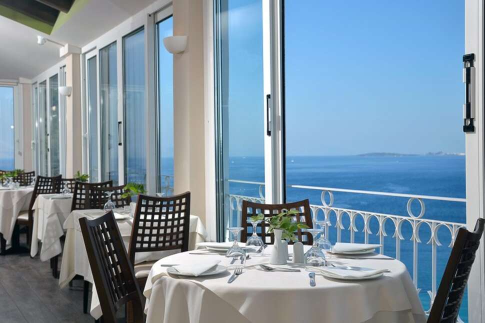 Een foto van de faciliteiten bij Marilena Sea View Hotel