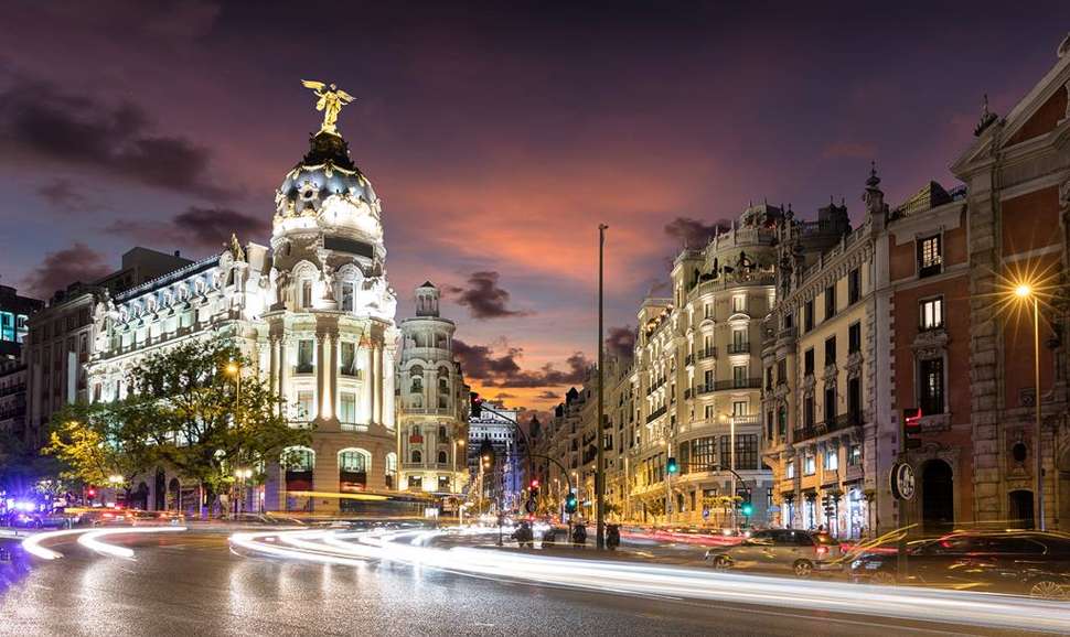 Ein Foto Hotel Moderno