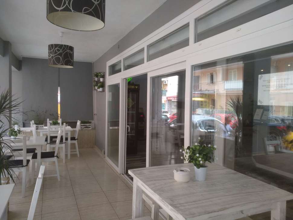 Een foto van het terras bij Teide Hotel