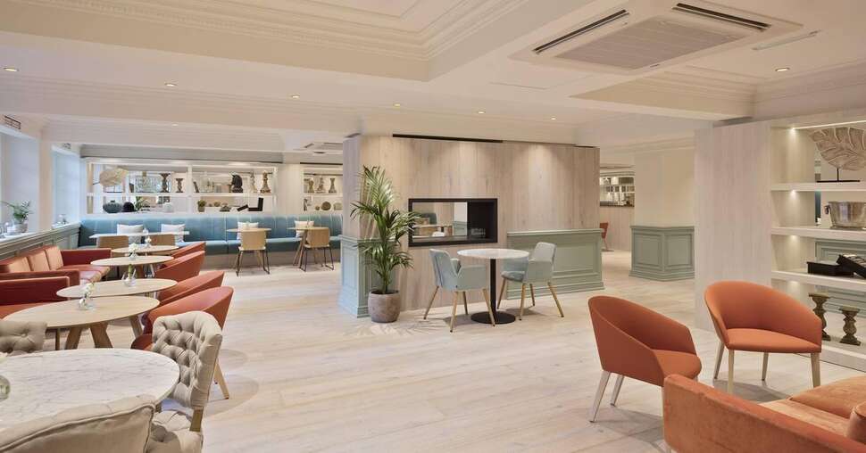 Ein Foto The Level at the Melia White House