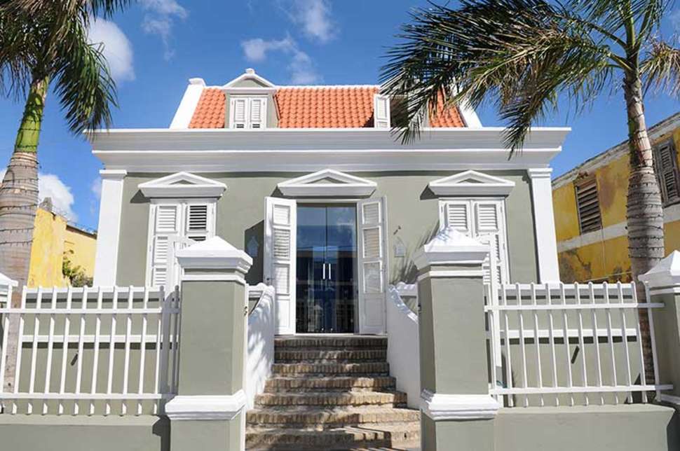 Een foto van de buitenkant van Pietermaai Boutique Hotel