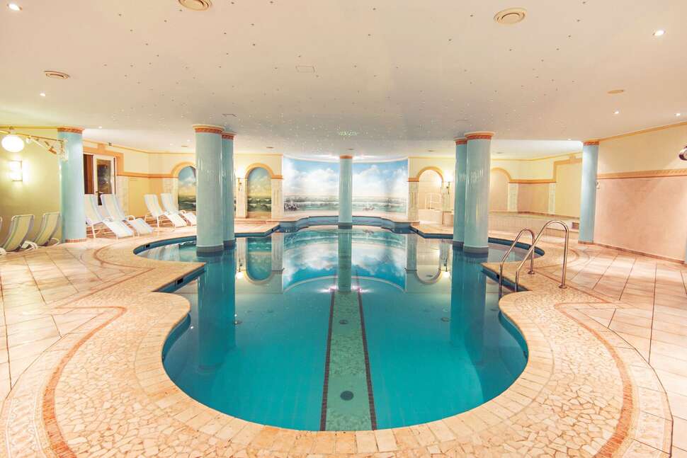 Een foto van het zwembad bij Grand Hotel Zell am See