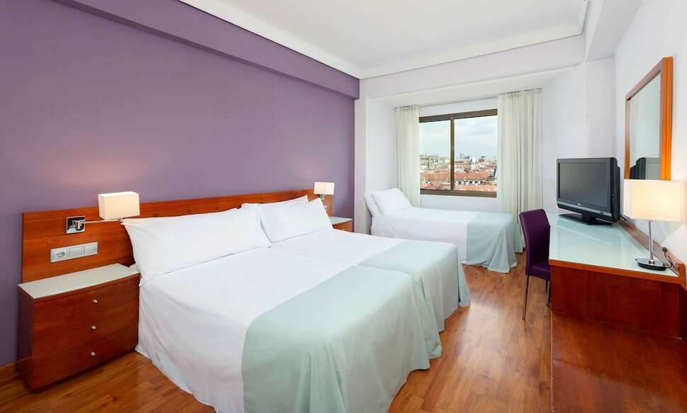 Ein Foto Hotel Madrid Centro Affiliated by Melia