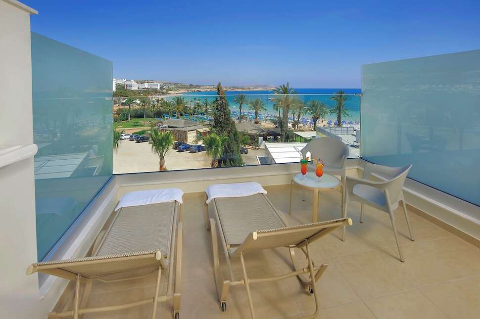 Ein Foto Hotel Nelia Beach