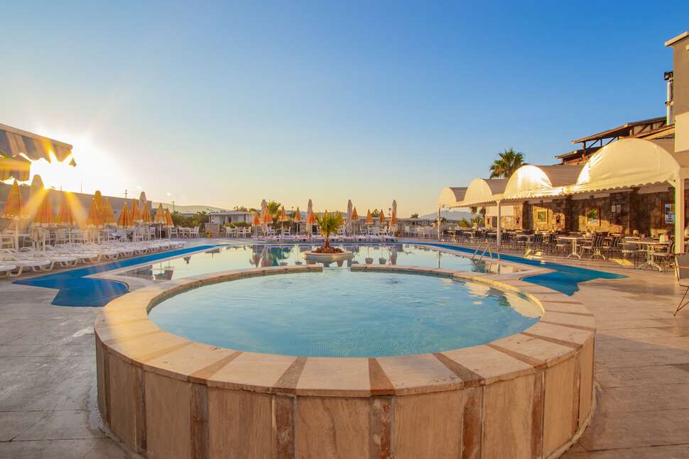 Een foto van Sunpoint Suites Hotel