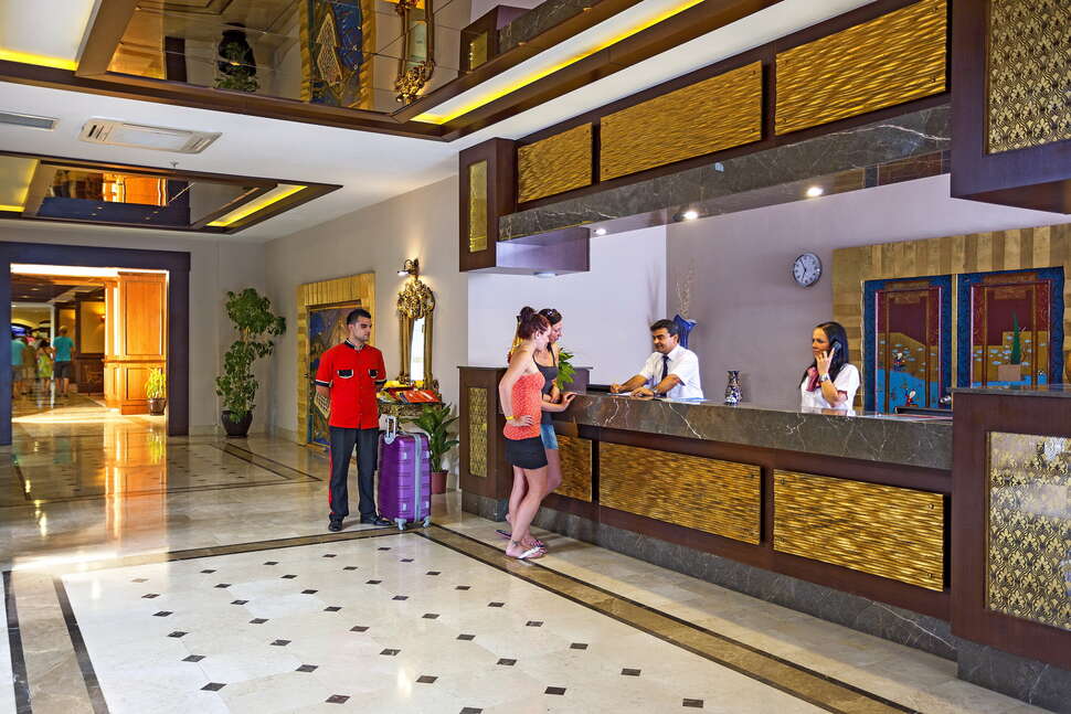 Een foto van het interieur van Hotel Dosi