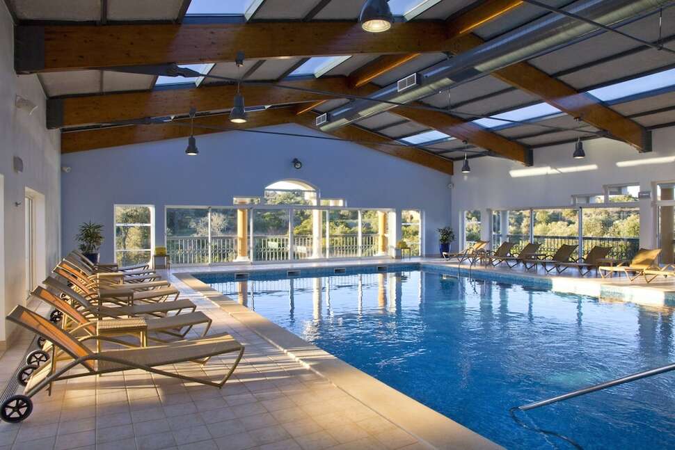 Een foto van het zwembad bij Vale D'Oliveiras Quinta Resort & Spa